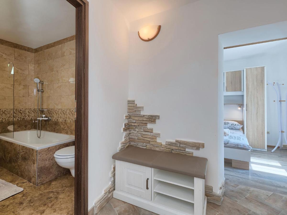 Evelina By Interhome Holiday home Liznjan